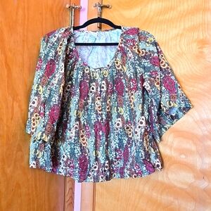 Kate Quinn Women's Top- Hollyhock